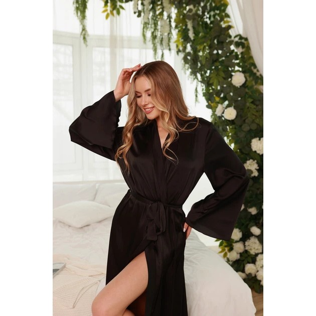 Langer Damen Seidenbademantel in Schwarz — Eleganter Stil