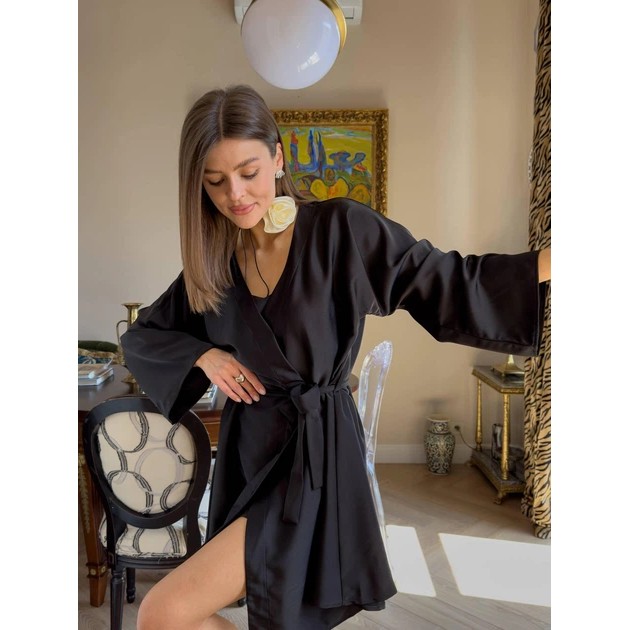 Damen Satinrobe Viychuk in Schwarz — Eleganz und Komfort