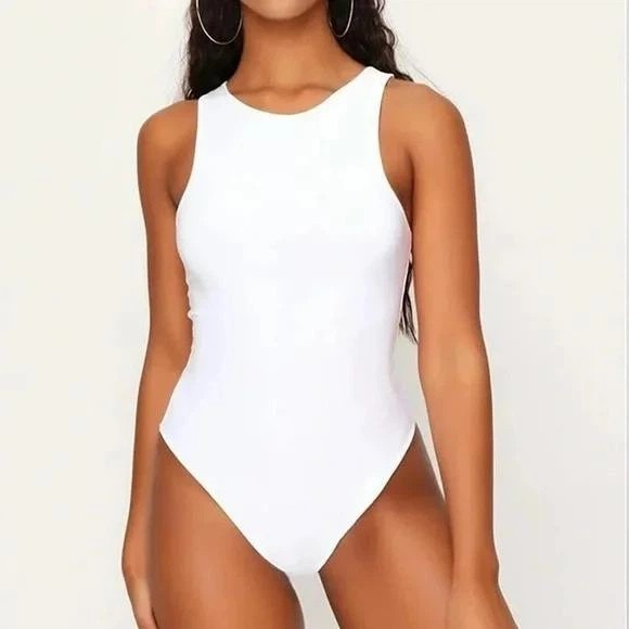 Missguided Weißer Body — Stilvolle Wahl für Frauen