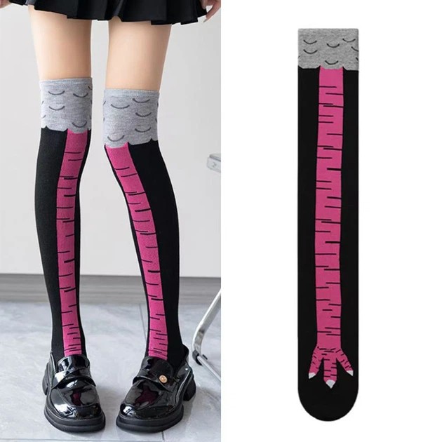 Calcetines altos con estampado de flamencos - un toque estiloso