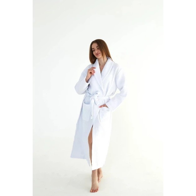 Bata de mujer de waffle blanca - comodidad y estilo en casa