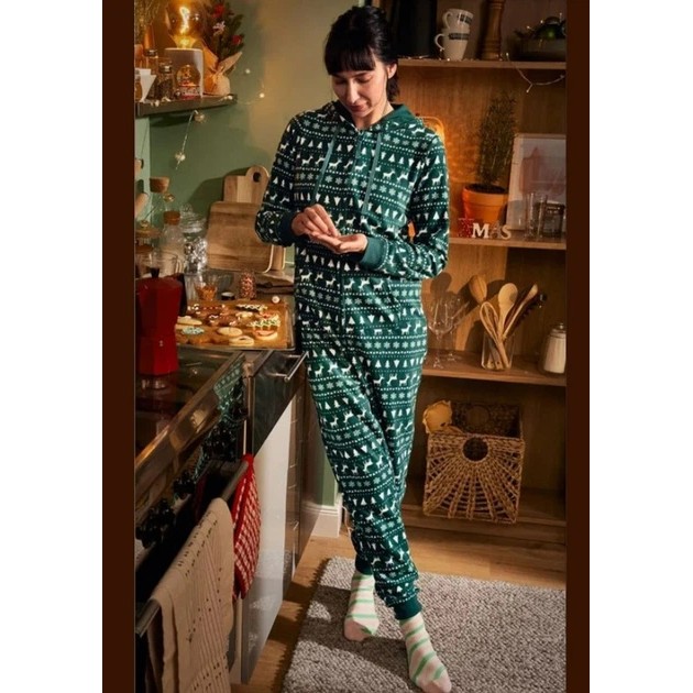 Damen Fleece Kigurumi Pyjama in Dunkelgrün — Warmer Komfort für Winternächte