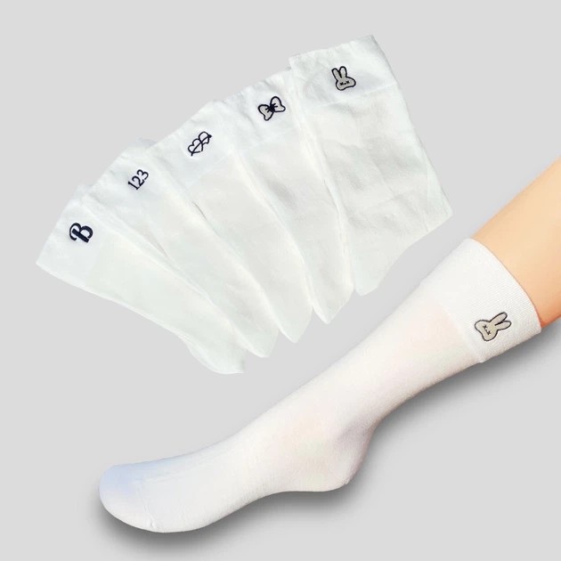 Juego de calcetines femeninos bordados — comodidad diaria