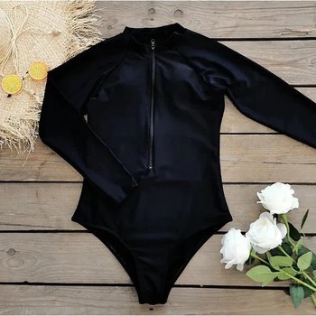 Bañador deportivo negro para mujer con cremallera